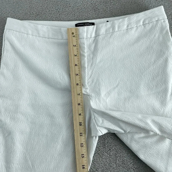 Mario Serrani Italy White Textured Womens Shorts Size 10 Rayon Blend 4680 - Picture 5 of 9